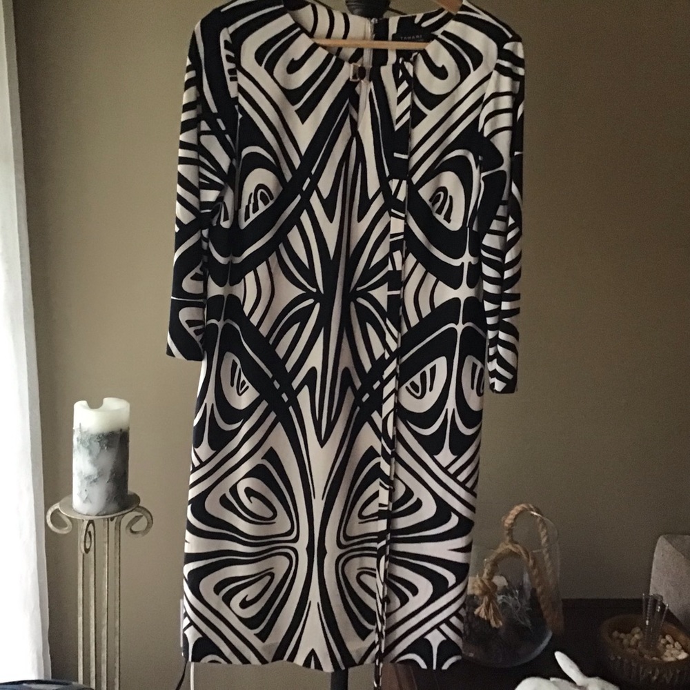 Gorgeous Tahari dress